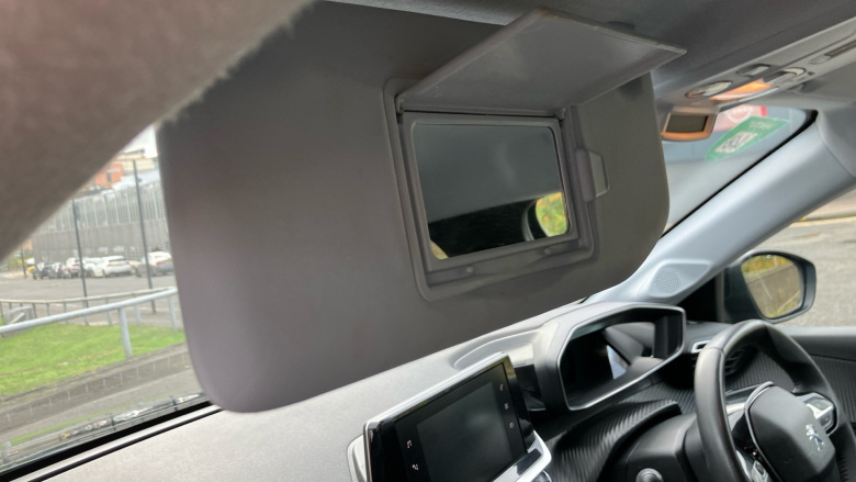 Peugeot 208 1.2 PureTech 100 Allure Premium + 5dr Petrol Hatchback